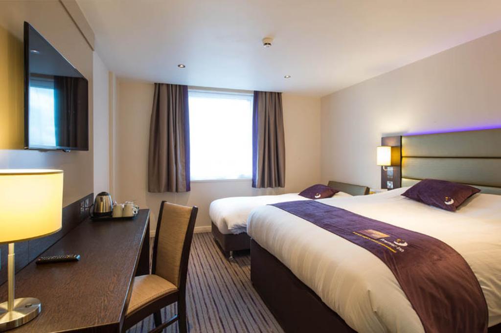 Premier Inn Birmingham City Centre Bridge Street Exterior foto